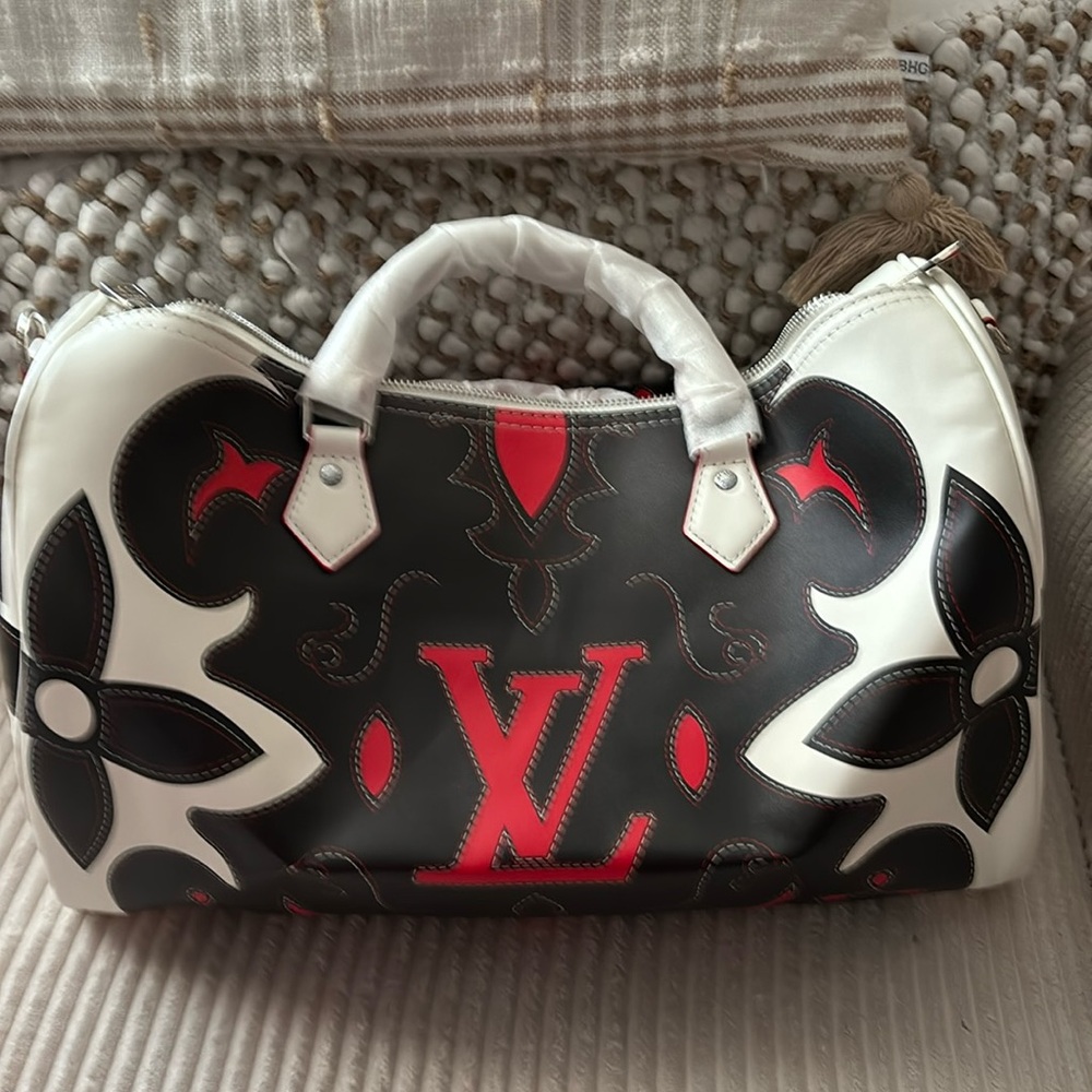 NWT Speedy